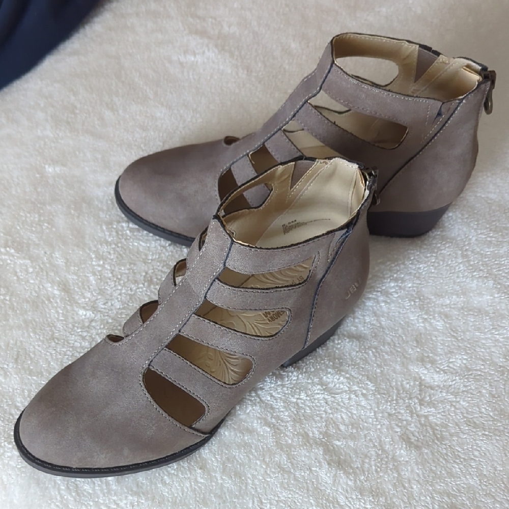 Women's Taupe Ankle Boots
